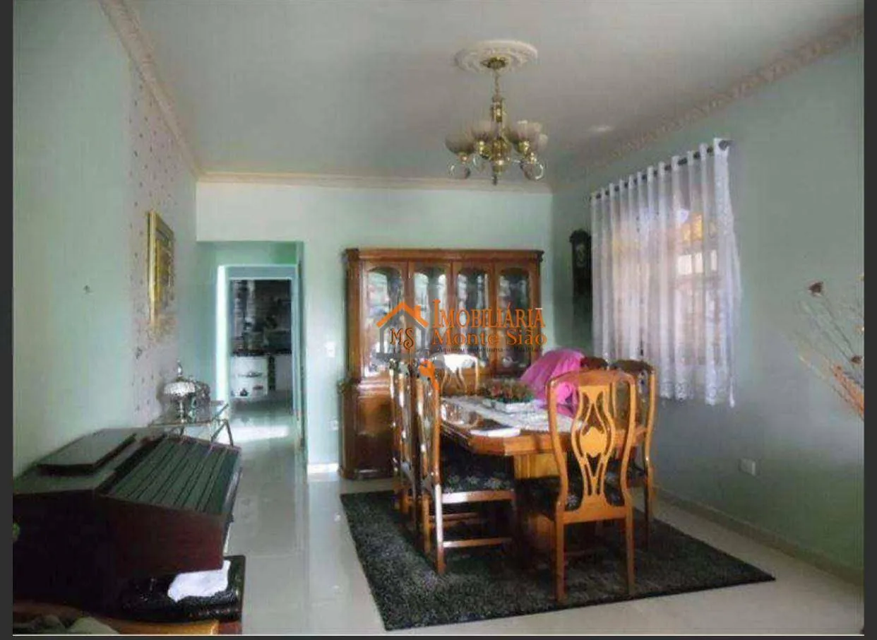 Imagem Sobrado com 3 dormitórios à venda, 250 m² por R$ 550.000,00 - Parque Uirapuru - Guarulhos/SP