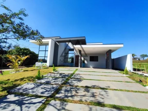 Imagem Casa Mobiliada com 3 suítes e Piscina Aquecida - Ninho Verde I