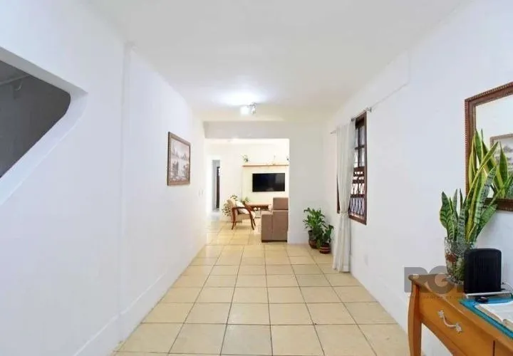 Imagem casa - 4 dorms. - 2 vagas - 200 m² - Partenon