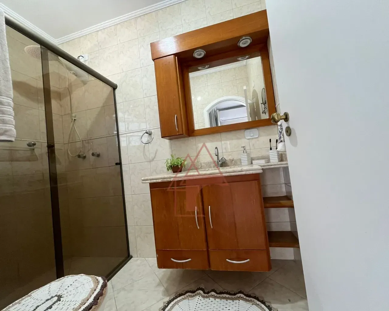 Imagem Sobrado com 3 Quartos à Venda, 203 metros em Jardim Casqueiro - Cubatão