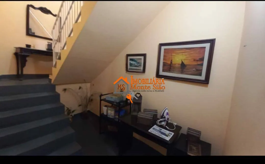Imagem Sobrado com 3 dormitórios à venda, 107 m² por R$ 535.000,00 - Vila Barros - Guarulhos/SP