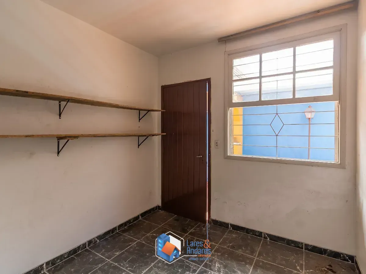 Imagem Casa para venda em Vila Inah com 3 quartos, sendo 1 suíte, 280m²