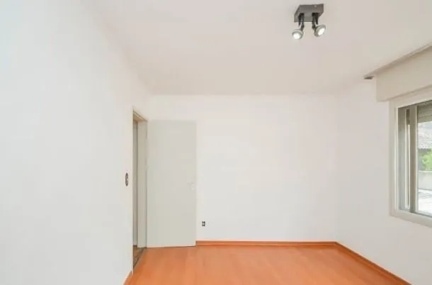 Imagem Apartamento com 2 quartos e 90m² à venda em Cristal, Porto Alegre/RS .