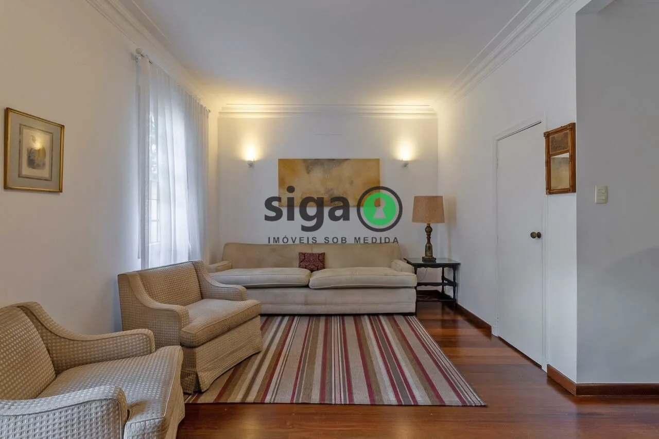 Imagem Casa Assobradada no Jardim Europa, com 3 suítes, Mobiliado, 2 vagas, para Venda ou locação.