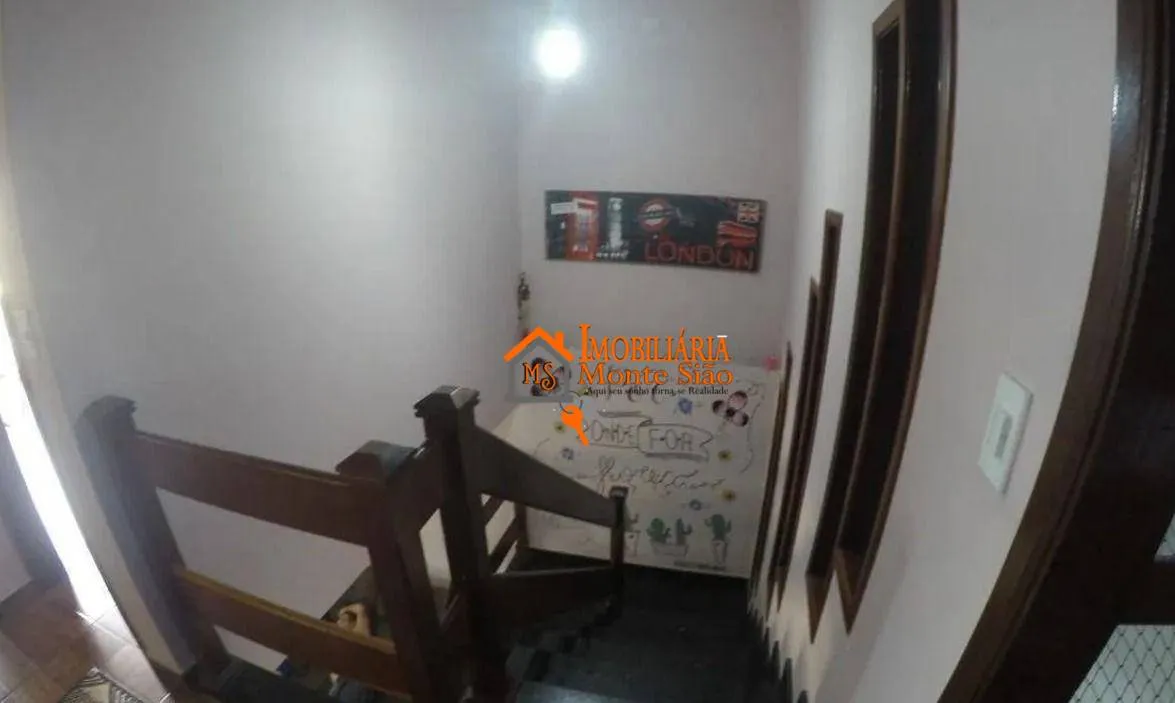 Imagem Sobrado com 3 dormitórios à venda, 229 m² por R$ 712.000 - Vila Augusta - Guarulhos/SP