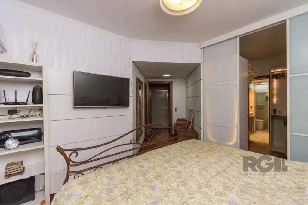 Imagem Vende-se luxuoso apartamento 3 quartos com suíte, com dependência completa, 2 vagas cobertas, próximo da Encol - 204m² - Bela Vista