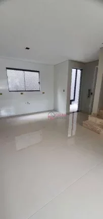 Imagem Sobrado com 3 dormitórios à venda no Sítio Cercado