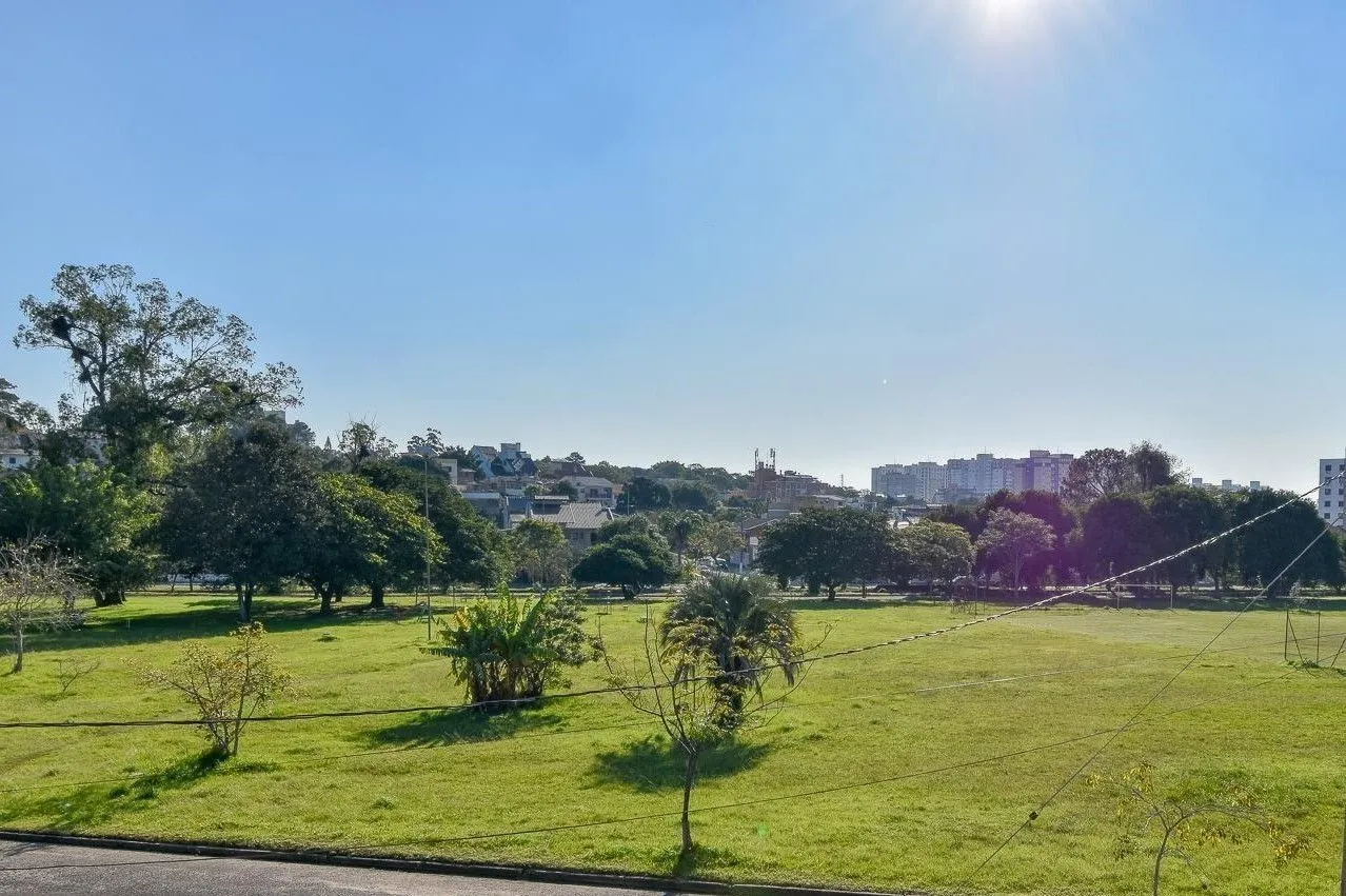 Imagem Casa 3 dorms à venda Avenida Senador Daniel Krieger, Jardim Itu - Porto Alegre