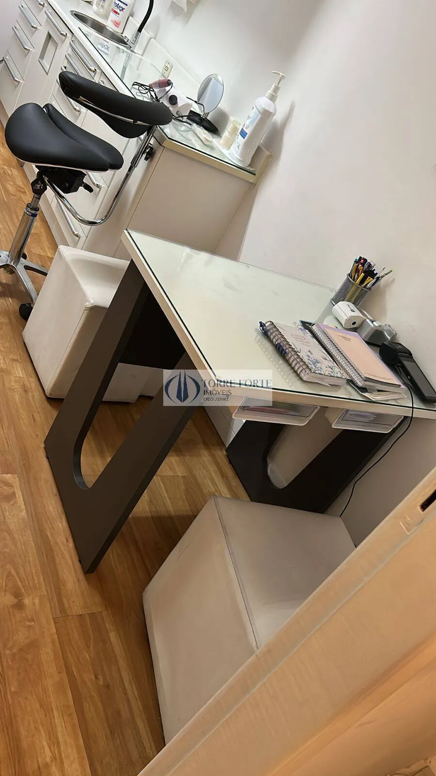 Imagem Ótima sala 37 m², incluso consultório odontológico completo, em Pinheiros