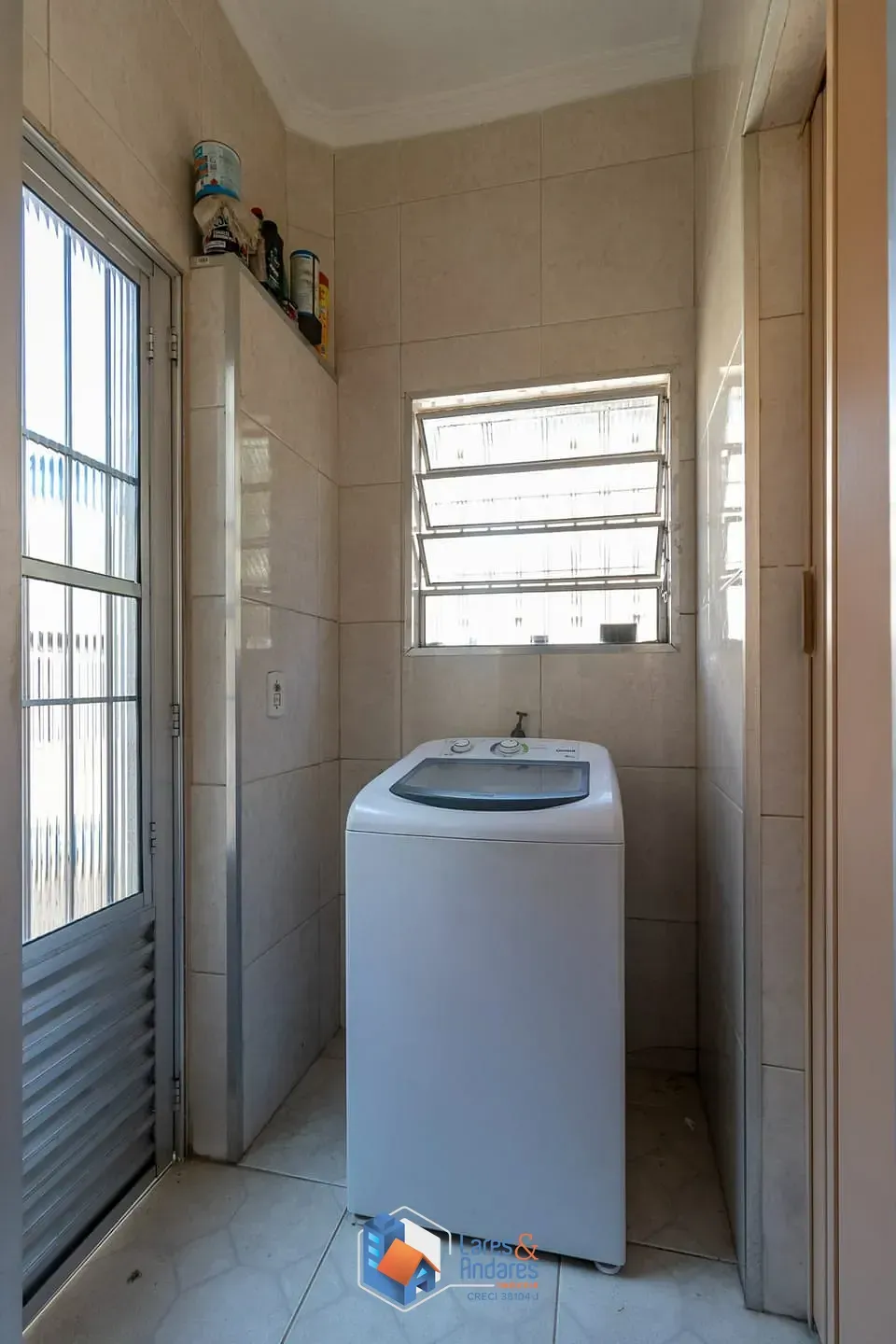 Imagem Sobrado para venda em Jardim São Carlos (Zona Leste) com 4 quartos, sendo 1 suíte, 400m²