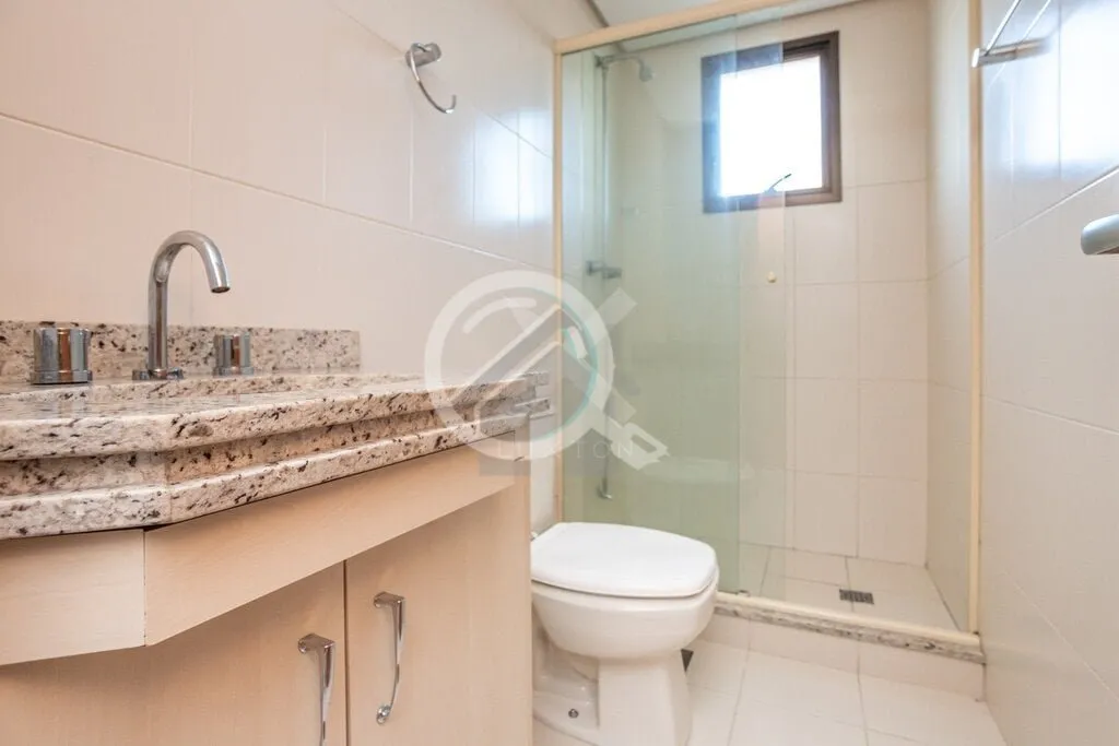 Imagem Luxton imóveis vende ou aluga apartamento com 2 dormitórios, sendo 1 suite, 2 vagas na garagem, ba...