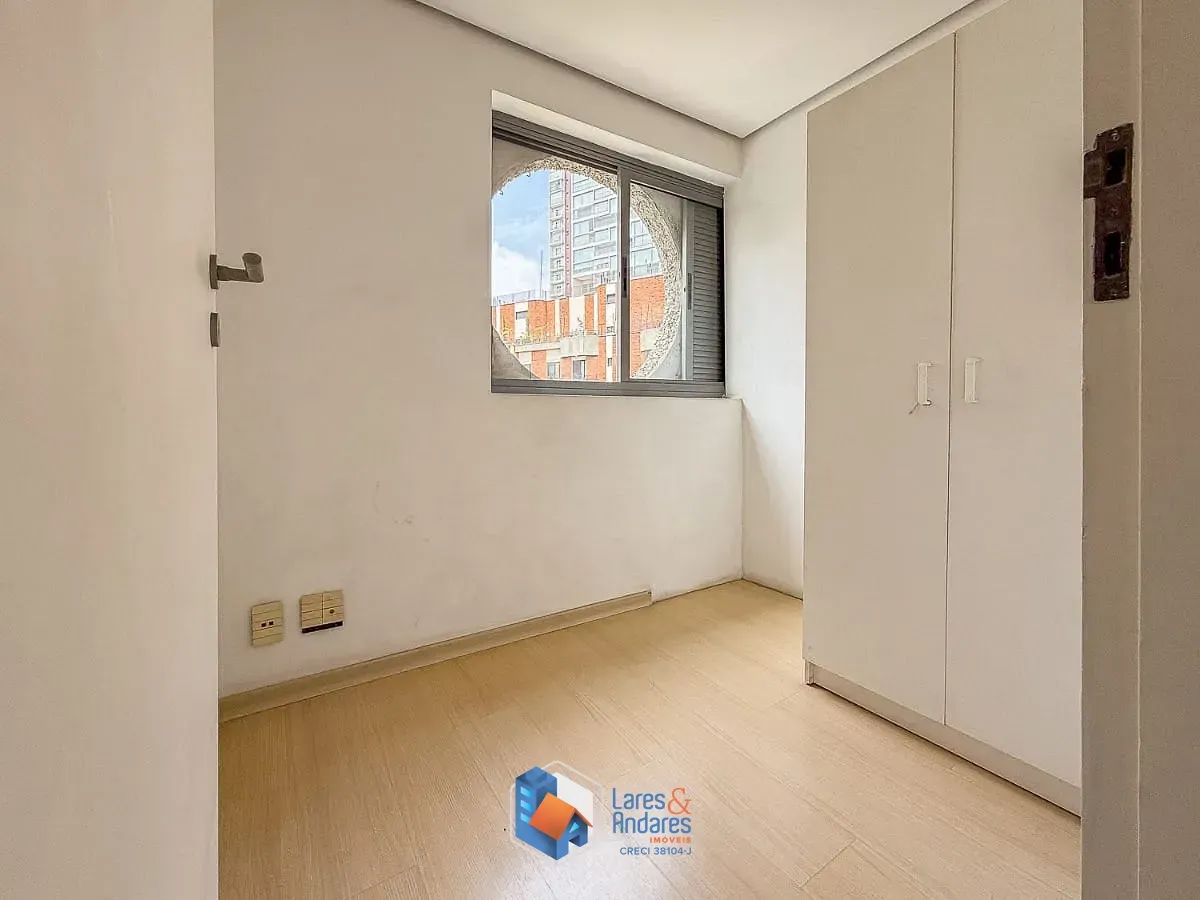 Imagem Apartamento para venda em Jardim Londrina com 4 quartos, sendo 2 suítes, 277m²