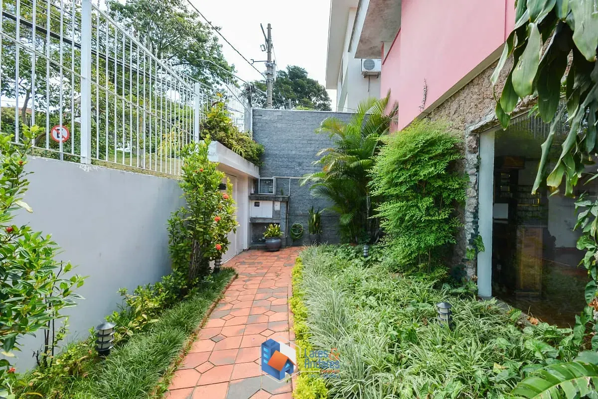 Imagem Casa para venda em Jardim da Glória com 3 quartos, sendo 1 suíte, 250m²