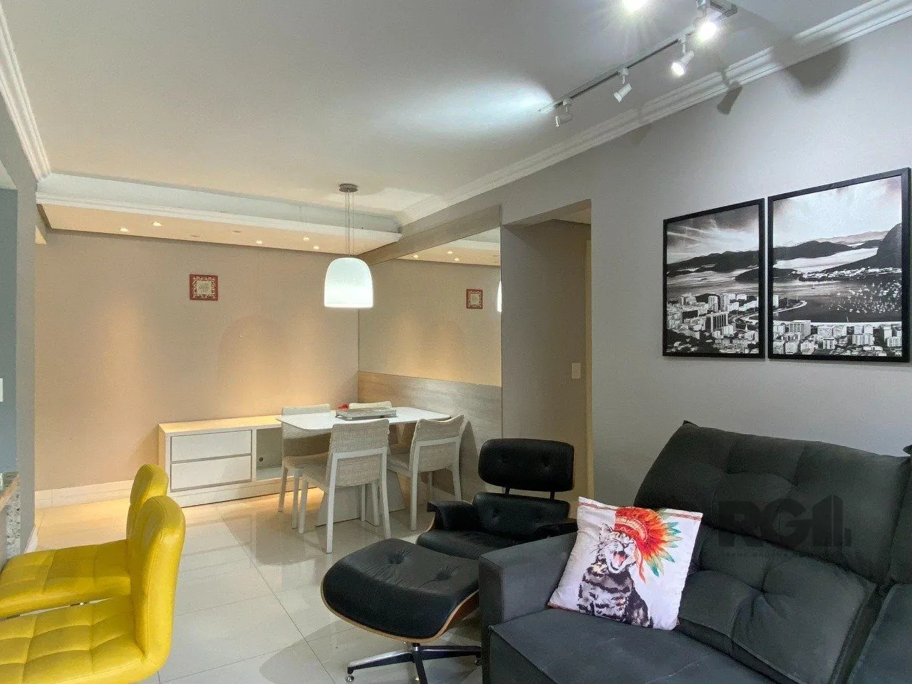 Imagem APARTAMENTO MOBILIADO DE 2 DORMITÓRIOS - CENTRO HISTÓRICO