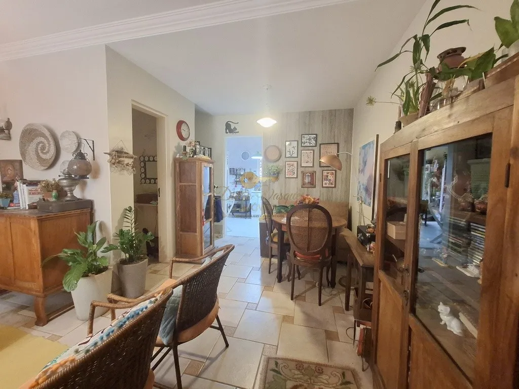 Imagem Casa em Condomínio para Venda em Teresópolis / RJ no bairro Panorama