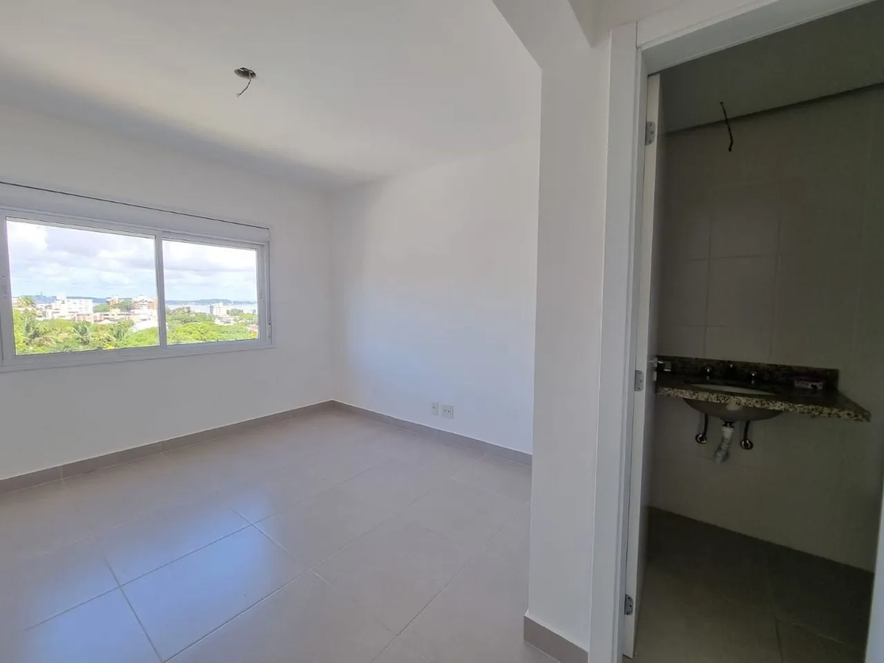 Imagem Apartamento 02 Dormitórios Com Sacada Bairro Tristeza