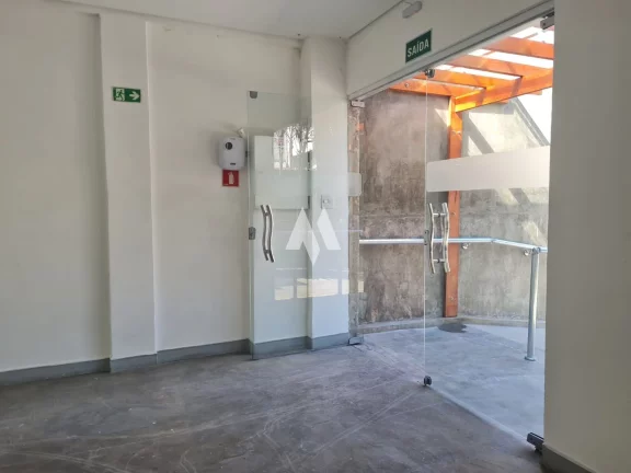 Imagem Sobrado Comercial para alugar no Canal 01 em Santos - SP