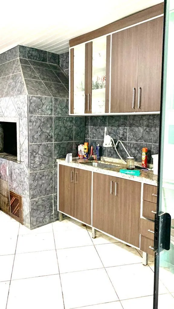 Imagem Excelente Casa à venda próximo à Praça da Ucrânia, TRIANON, GUARAPUAVA-PR