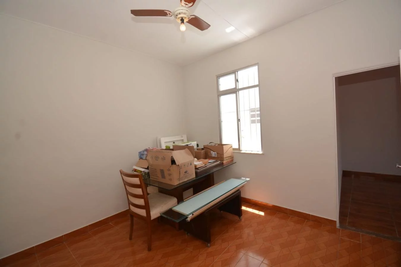 Imagem Casa para Venda em Rio de Janeiro, Marechal Hermes, 2 dormitórios, 1 banheiro, 3 vagas