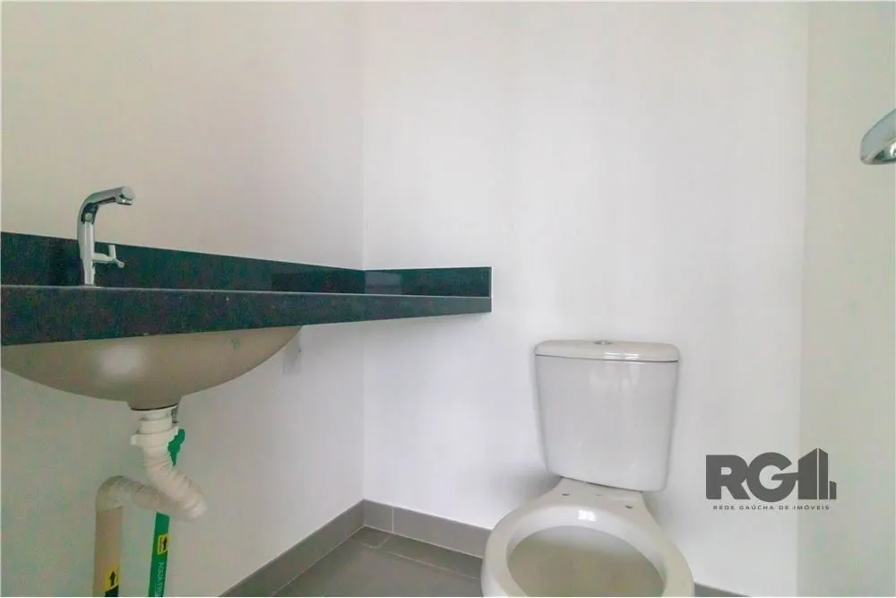 Imagem Sala comercial com 36,7 m² de área privativa e 1 vaga(s) de garagem. Localizado na Rua/Av. Doutor Nilo Peçanha, no bairro Bela Vista em Porto Alegre.
