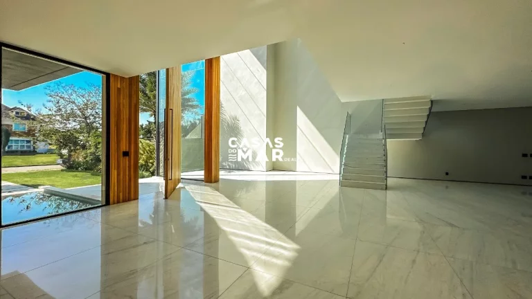 Imagem Casa de luxo em condomínio na Barra da Tijúca, Rio de Janeiro-RJ: 5 quartos, 5 suítes, 9 banheiros, 7 vagas, 1.200m².