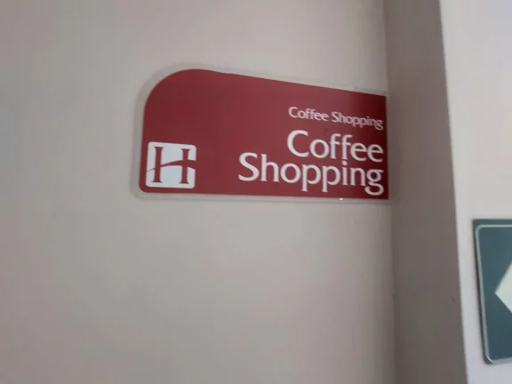 Imagem Comercial para Venda em Itaboraí/RJ - 0 Dorm. 380 m2 Área Útil
