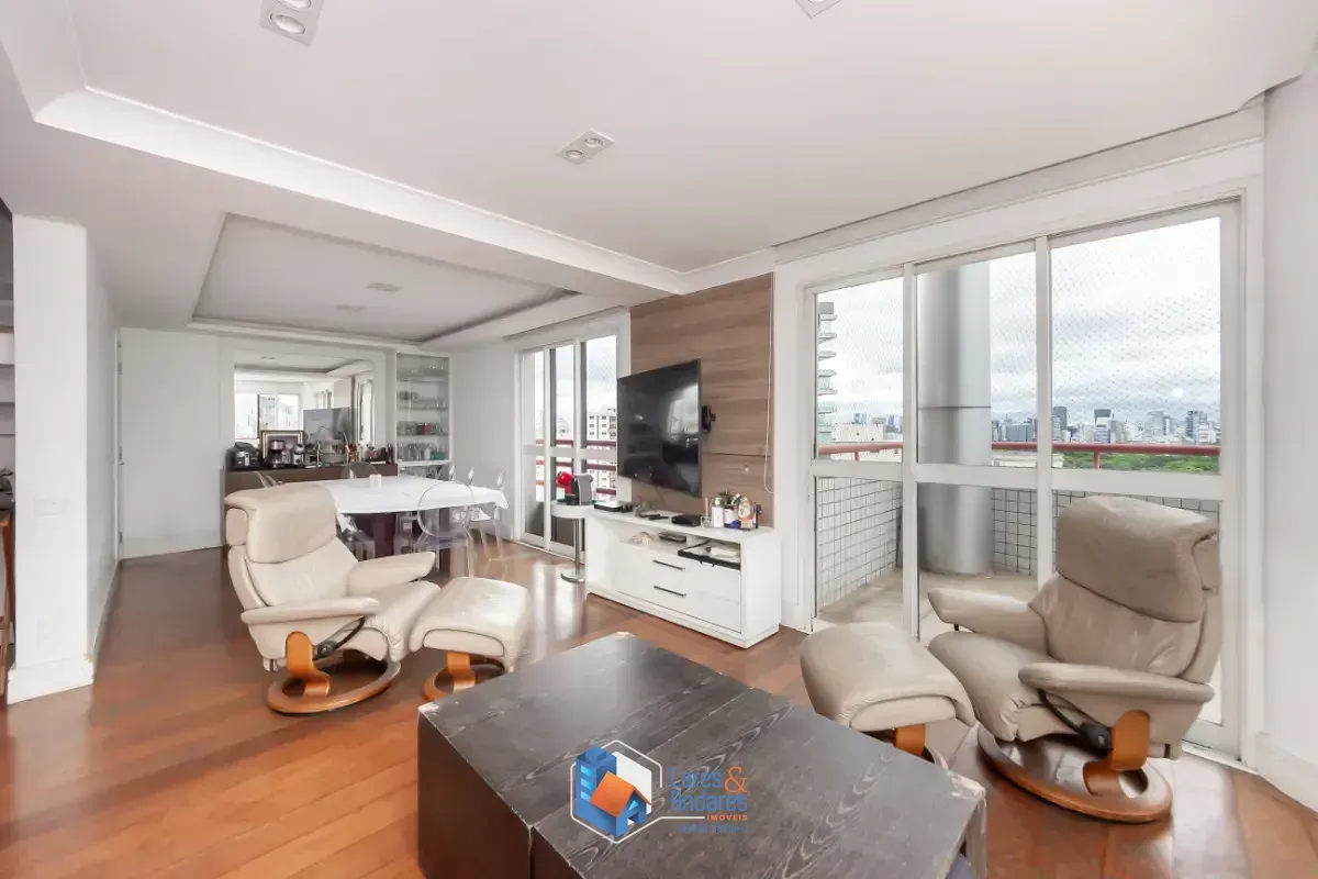Imagem Duplex para venda em Itaim Bibi com 4 quartos, sendo 4 suítes, 190m²
