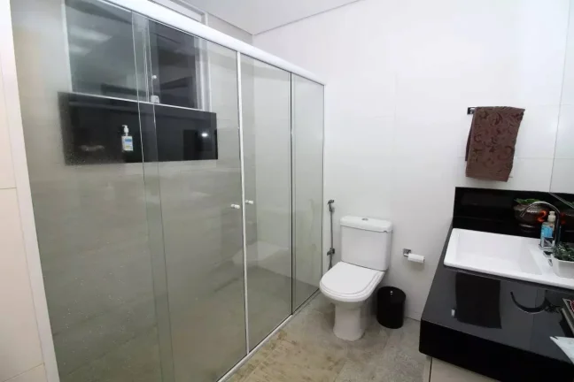 Imagem Área Privativa Reformada à Venda no Santo Antônio | 4 Quartos, Suíte.