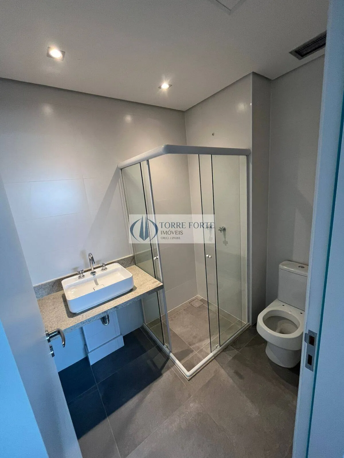 Imagem Studio com 42 m², 1 dormitório 1 banheiro 1 vaga de garagem, bem localizado