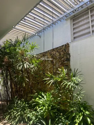 Imagem Galpão com 1400m² para locação em Mogi das Cruzes.
