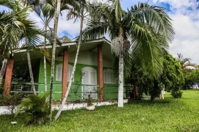 Imagem Sítio de 2,5 Hectares, Casa Principal, Casa Caseiro, Piscina, Águas Claras