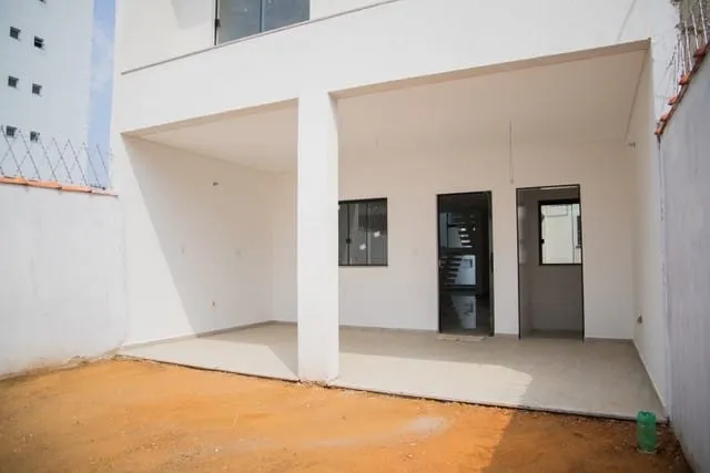Imagem Casa à venda 3 Quartos, 1 Suite, 2 Vagas, 150M², Piracangaguá (Chácara Flórida), Taubaté - SP