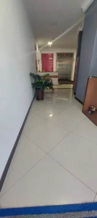 Imagem A VENDA APARTAMENTO COM 2 QUARTOS E 1 SUÍTE VISTA PARA O MAR