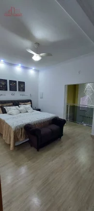 Imagem Belíssima casa a 800m do centro de Embu-Guaçu.
