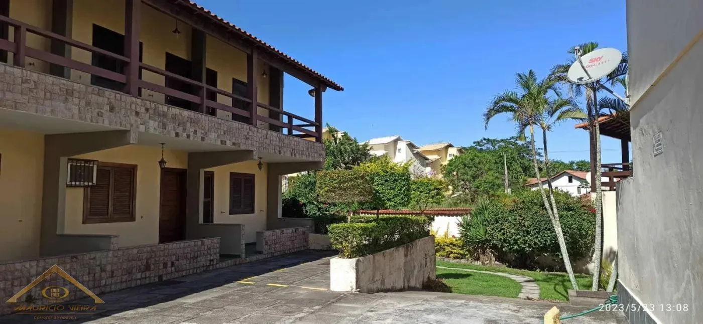 Imagem Casa em Condomínio para Venda em Cabo Frio / RJ no bairro Peró