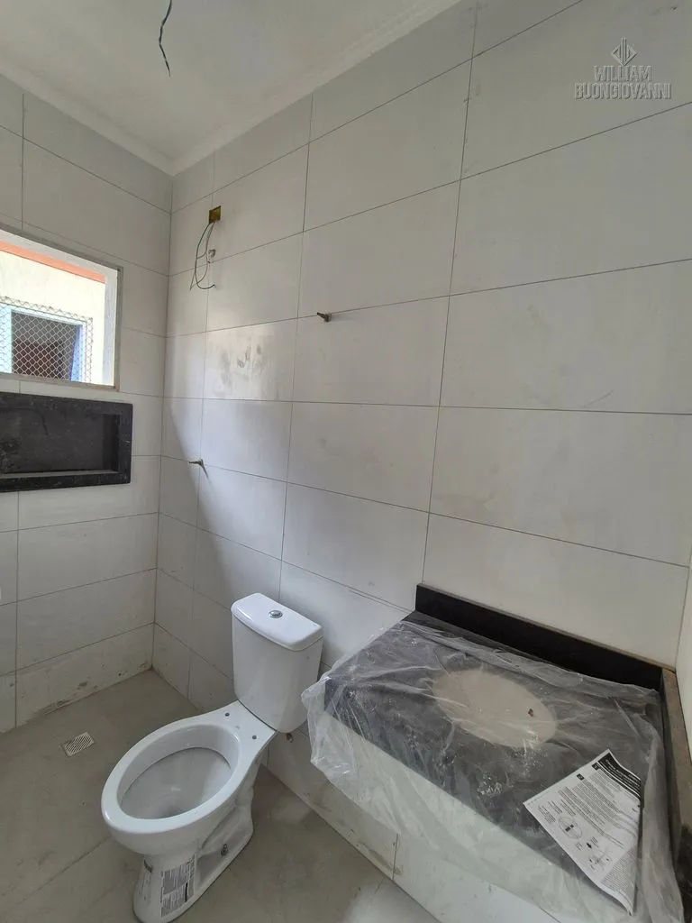 Imagem Praia da Aviação - Sobrado Novo em Condomínio, 2 Dorm, 420m da praia