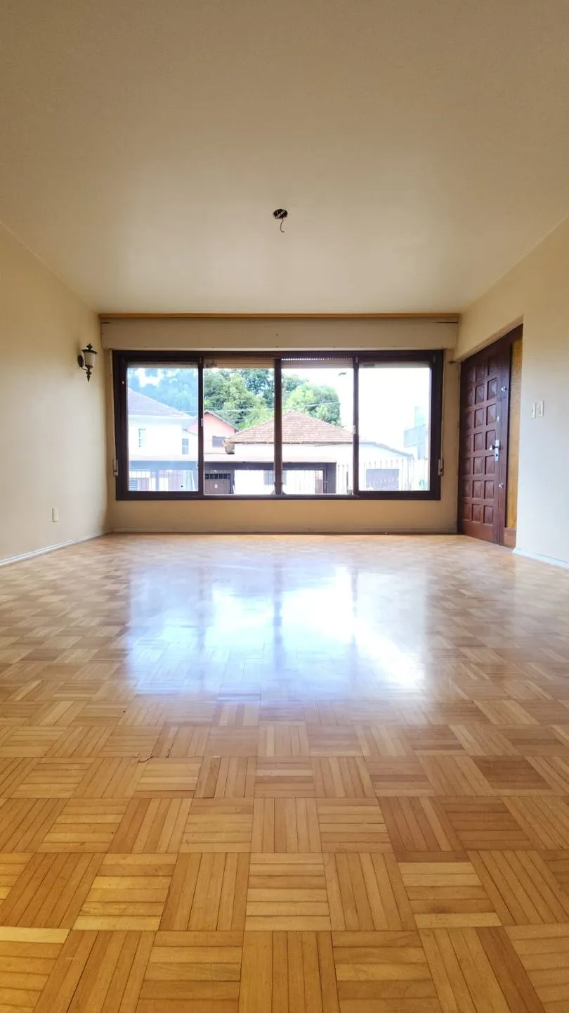 Imagem Casa à venda em Caxias do Sul, Medianeira, com 3 quartos, 257m2