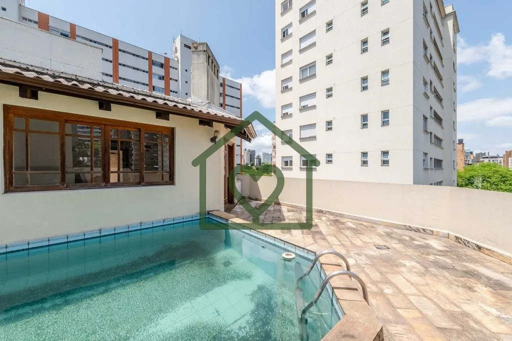 Imagem Cobertura 5 dormitórios com 449 m² de área privativa, piscina, amplas áreas externas e 4 vagas n...