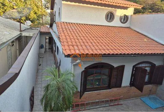 Imagem Sobrado com 3 dormitórios à venda, 205 m² por R$ 1.568.800,00 - Jardim Santa Francisca - Guarulhos/SP