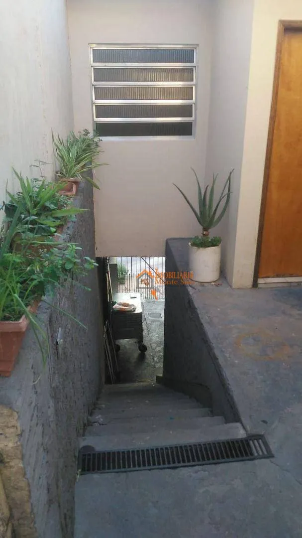 Imagem Sobrado com 2 dormitórios à venda, 125 m² por R$ 368.000,00 - Jardim Adriana - Guarulhos/SP