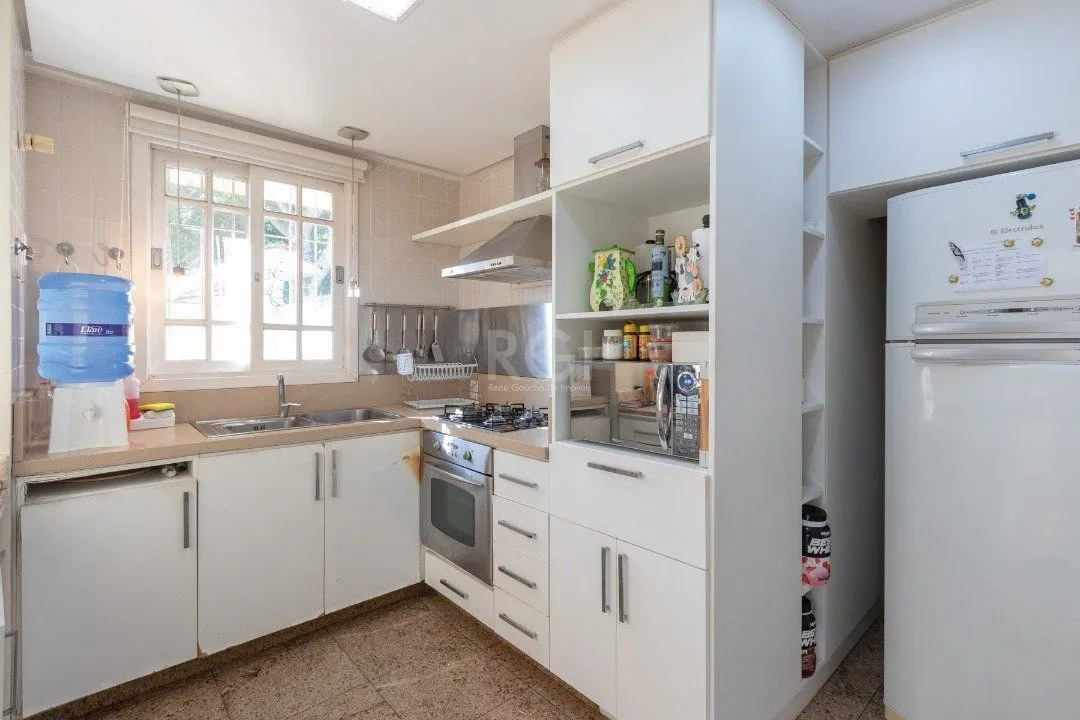 Imagem Casa Condominio para Venda - 322.88m², 3 dormitórios, sendo 1 suites, 4 vagas - Jardim Isabel