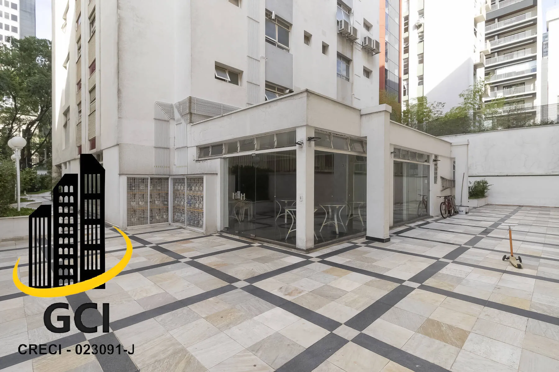 Imagem 141m2 reformado, com 3 suítes, e ao lado do Dante