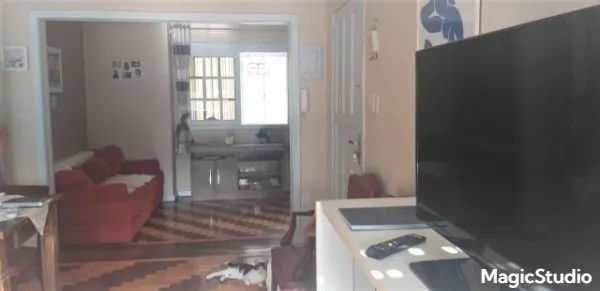 Imagem Apartamento 02 dormitórios, de frente Menino Deus