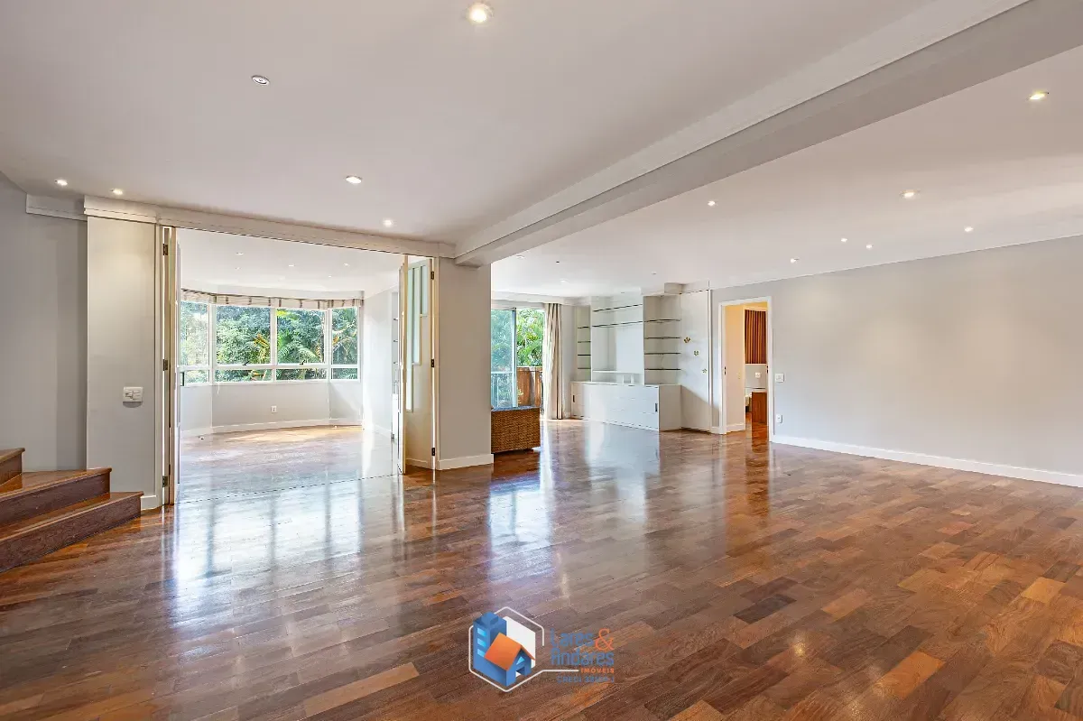 Imagem Casa no condomínio Los Andes para venda com 4 quartos, sendo 4 suítes, 479m²