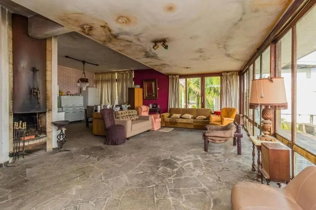 Imagem Casa com 5 dormitórios e 3 vagas no bairro Assunção