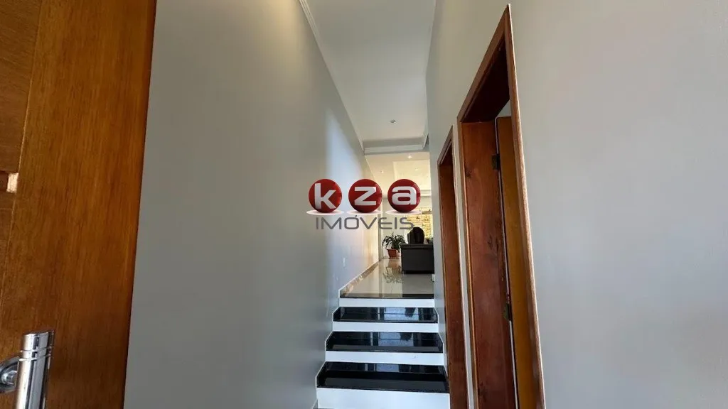 Imagem Venda de Casa de 3 Quartos com Suite em Condomínio Villagio Fiorentino, Valinhos-SP - 241m² - Imperdível!