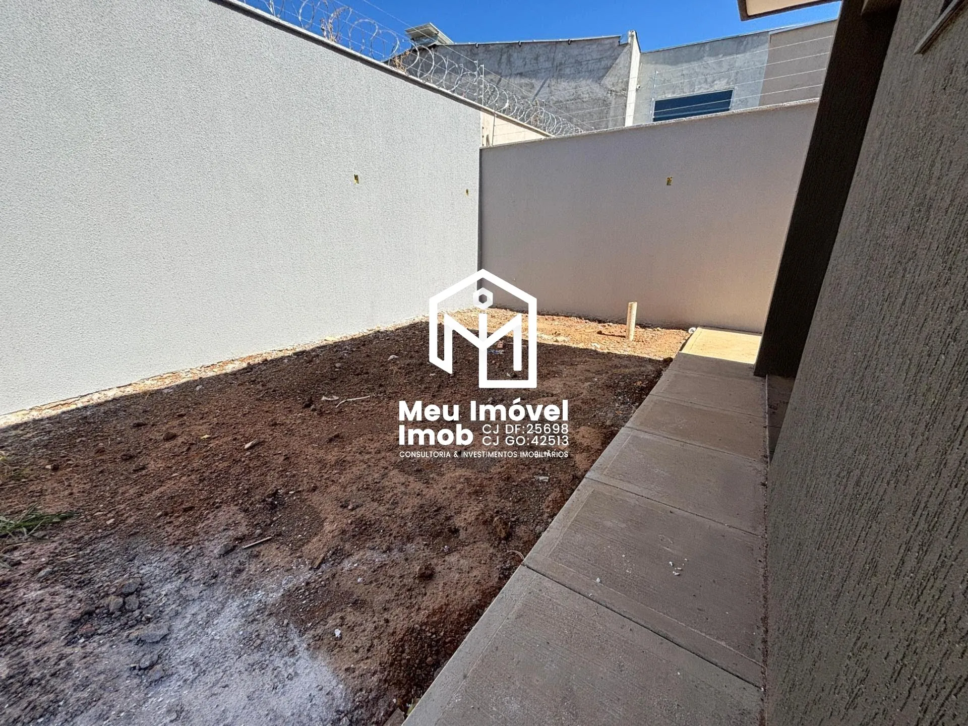 Imagem Casa 3 Quartos 1 Suíte 4 Vagas 146m² Luziânia/GO