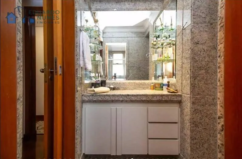 Imagem APARTAMENTO COM 4 QUARTOS, 2 SUÍTES , 05 VAGAS, LAZER NO FUNCIONÁRIOS!!!