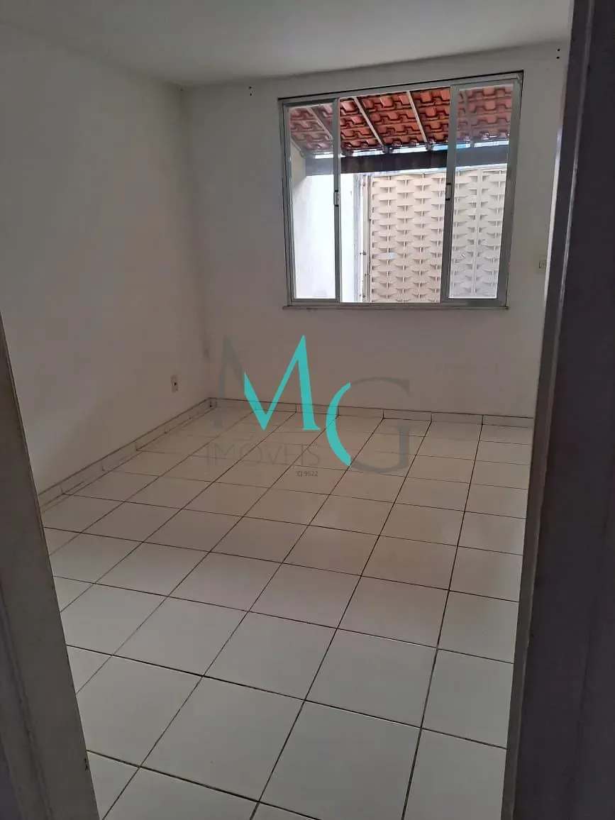 Imagem Casa Geminada de 2 Quartos no Condomínio das Laranjeiras - Santíssimo: Conforto e Segurança em Excelente Localização