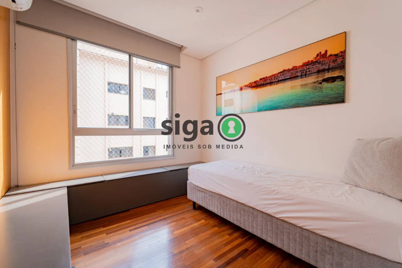 Imagem Apartamento Alto Padrão à Venda no Campo Belo - 220 m² - 3 Suítes - 4 Vagas - Varanda Gourmet